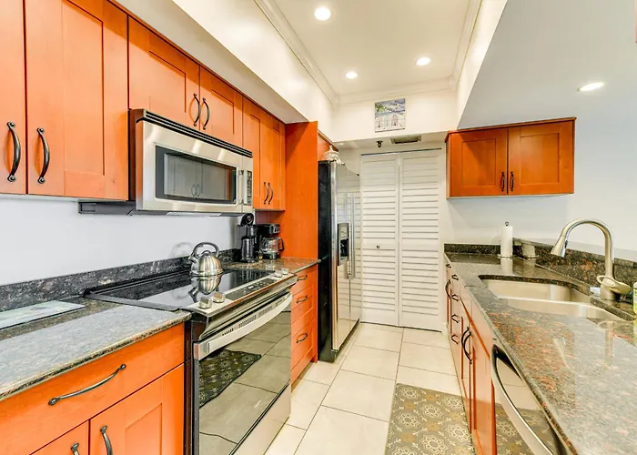 Walk To Redington Beach: Gulf-view Retreat Holiday home