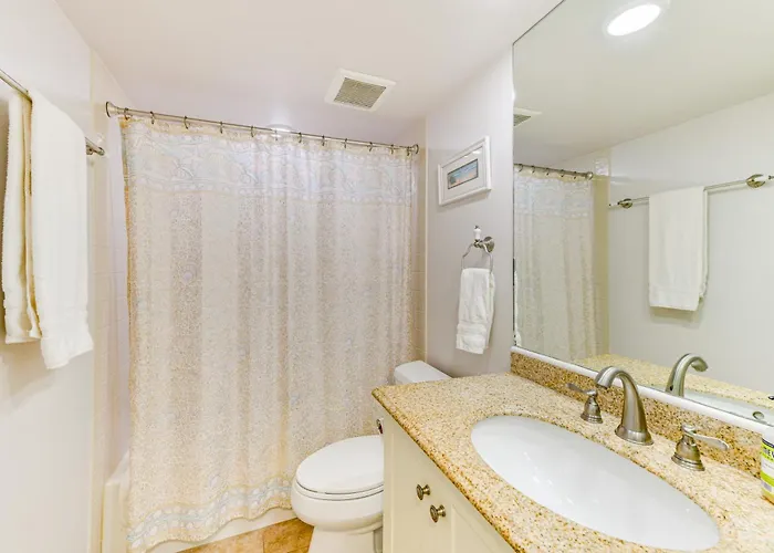 Walk To Redington Beach: Gulf-view Retreat Holiday home *